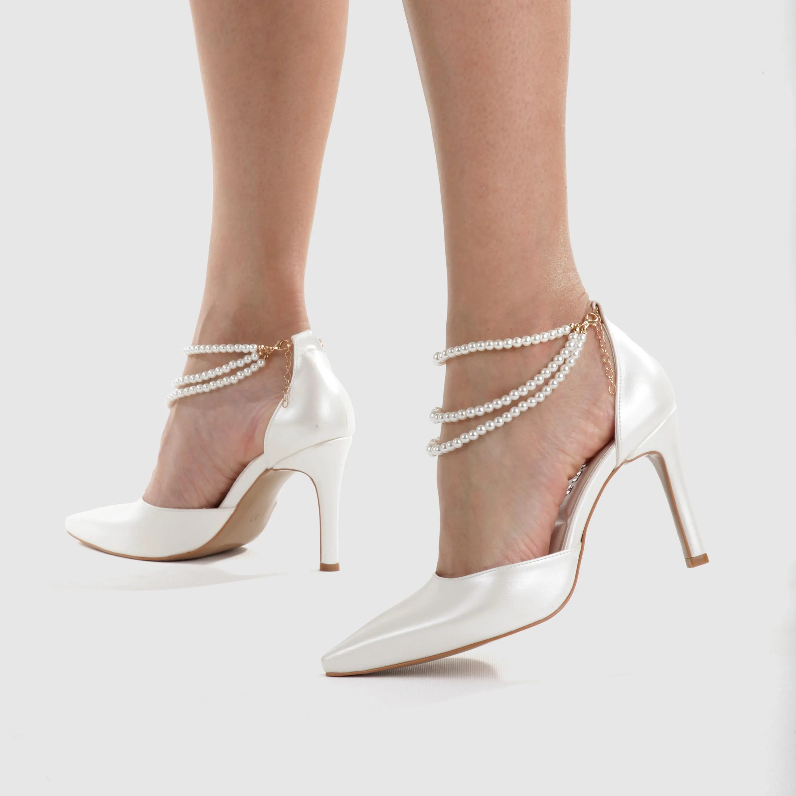 Whole Black Peppercorns